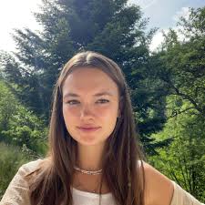 Hello there:) I'm looking for a job/volunteering position in Sri Lanka from  February next year, ideally in a surfcamp. I have experience in working in  hostels