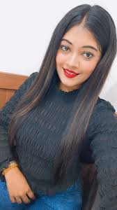 Women in black😉🖤 Office time😉 Azizen Followers Facebook Instagram তি ত  লি Tiyasha Karmakar