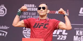 Ferguson reminded people of that with a twitter post saturday night that essentially was a title shot request to ufc lightweight champion khabib. Tony Ferguson Stops Anthony Pettis In Bloody Bout Ufc 229 Results Mmaweekly Com