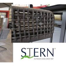 Stern Gartenmobel Aus Polyacryl Mit Einem Gemutlichen Sitzkissen Bieten Die Loungemobel Einen Gemutlichen Ruckzugsort Stern Garte Decor Home Decor Furniture