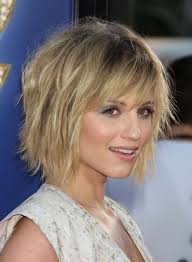 10 super trendy frisuren für kurzes haar. Die Schonsten Trendfrisuren Fur 2021 Inkl Styling Tipps
