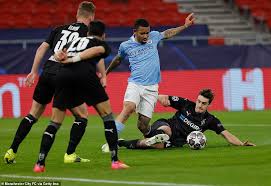 Manchester city's phil foden featured in the champions league knockout stage for a fourth time before turning 21, only the third player to do so in the competition's history after cesc fabregas. Borussia Monchengladbach 0 2 Manchester City Gabriel Jesus And Bernardo Silva Fire In Dominant Win Daily Mail Online