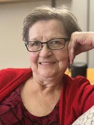 Kari Kyle's Instagram, Twitter & Facebook