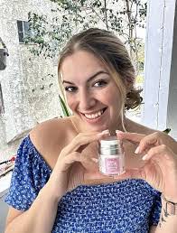 Chelsea Dalton's Instagram, Twitter & Facebook