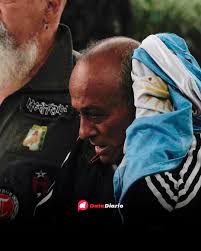 🔴 REPRESIÓN EN EL CONGRESO: IMÁGENES QUE IMPACTAN 🚔 Durante una marcha  por mejoras en los haberes jubilatorios, la Policía, bajo el protocolo  antipiquete impulsado por Patricia Bullrich, reprimió violentamente a  jubilados