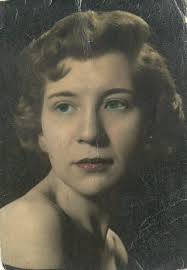 Ida Mae (Taber) Snodgrass, 86, passed away peacefully, August 14, 2021, at  her son's home surrounded by family. She grew up in Dunbar and proudly  graduated from Dunbar High School (1953); following