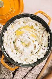 Garlic Mashed Red Potatoes The College Housewife Recipe Garlic Red Mashed Potatoes Mashed Red Potatoes Garlic Mashed Potatoes Recipe