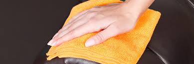 Wir vergleichen lederpflegen von verschiedenen herstellern. Damit Das Ledersofa Auf Ewig Schon Bleibt Unsere Tipps Fur Die Lederpflege