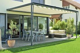 Horizontal Faltstore Das Perfekte Sonnen Und Regendach Terrassenuberdachung Uberdachung Terrasse Eine Veranda Bauen