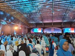 Kongres nasional pkr 2019 anwar tidak tepati janji azmin. Bernama On Twitter Pkr Parti Politik Pertama Di Malaysia Mempunyai Cabang Di 222 Bahagian Parlimen Setiausaha Agung Pkr