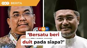 ‘Bersatu bagi duit pada siapa’, Sanusi soal bekas pegawai Muhyiddin