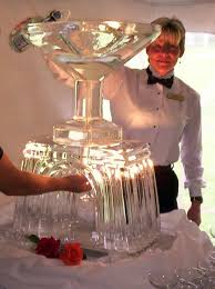 Artistic ice produces ice sculptures for all kinds of events, parties, promos and media. 10 Common Wedding Blunders Brides To Be Should Avoid Ice Sculpture Wedding Ice Sculptures Ice Sculptures Wedding