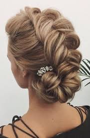 18 Drop Dead Gorgeous Updos For Long Hair