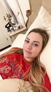 Mia Cornelius's Instagram, Twitter & Facebook