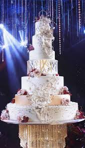 His and hers wedding cakes. These Wedding Cake Ideas Are Seriously Stunning