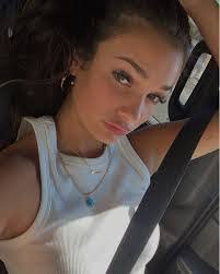 Loretta Laws's Instagram, Twitter & Facebook