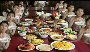 Foto young lex masa kecil sambil makan dari sebuah piring ini banyak diedit dan bikin ngakak netizen di media sosial. Makan Bang Home Facebook