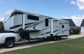 Subscribe to the newsletter and get a free packing list for your next trip + free perks, discounts and exclusive rv travel tips! 2013 Lifestyle Luxury Rv Lifestyle Ls37ik Rv Rental In Mountain Home