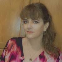 Elizabeth Roop's Instagram, Twitter & Facebook