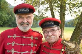 Pokud jím chceš být, tak napiš. Zdenek Sverak A Jaroslav Uhlir Nahodou K Sobe Pasujeme Novinky Cz