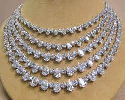 Large Stones Graff Jewelry Graff Jewelry Beautiful Jewelry Diamond Necklace