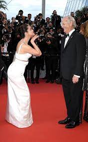 Selena gomez is unabashedly spreading her wings and influence into whatever lane her passions lead her. Shocking Selena Gomez Marrying 65 Year Old Guy Find Health Tips