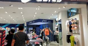 Kuala lumpur city centre, 50088 kuala lumpur, federal territory of kuala lumpur, malaysia. Atmos Kuala Lumpur Suria Klcc Lot 155 First Kuala Lumpur Malaysia Sneakervista