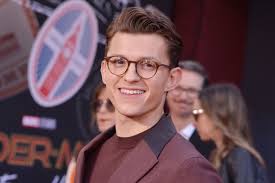 He is best known for playing the title role in billy elliot the musical at the victoria palace theatre, london, as well as for. Spider Man S Tom Holland Is Coming To The Keystone Comic Con