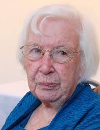 Dora Lunsford's Instagram, Twitter & Facebook