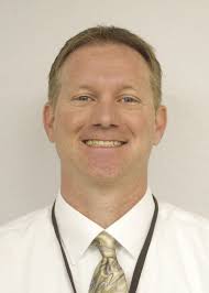 Hoover to resign in June