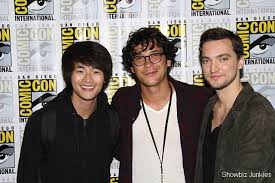 Devon bostick, lindsey morgan, eliza taylor & christopher larkin ii the 100 cast ii jasper jordan, raven reyes, clarke griffin and monty green. The 100 Cast Photo Gallery San Diego Comic Con 2017