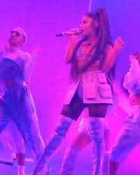 You Like My Hair Gee Thanks Just Bought It Gif Pin On Ariana Grande