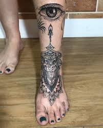 Tatouage pied cheville pochoirs tatouage calligraphie tatouage tatouage fleur de lotus tatouage poitrine dessins de fleurs pour tatouage le tatouage fleur de lotus peut être très belle. 40 Tatouages Pied Pour Femme Tatouez