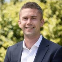 Josh Sutherland's Instagram, Twitter & Facebook