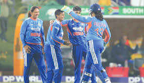 Deepti Sharma’s Maiden T20I Fifer Powers India to 14-Run Win Over South Africa