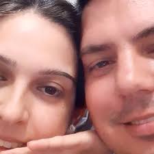 César Luna (@cesarluna8889)