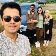 A surprise visit from my daughter and son in-law ; a day trip and some  quality time spent with the family in the cradle of nature. No other people  around, so masks