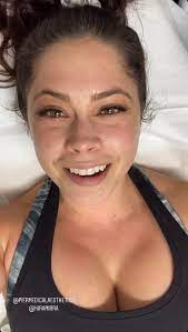 Alex.curry boobs