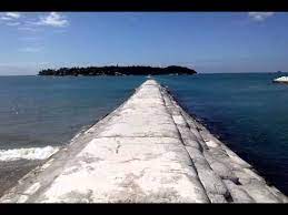 24/7 customer service · liability insurance · over 2 million listings Baia Formosa Buzios Youtube