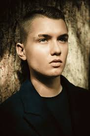 Uite cum arată fiul lui Jude Law!