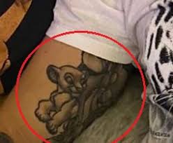 Kroos wechselte nach der gewonnenen weltmeisterschaft nach madrid. Toni Kroos 6 Tattoos Ihre Bedeutung Promi Tattoos