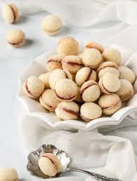 Here you will find some of the most traditional italian christmas cookies that our nonne. Butterball Cookies Butterball Cookies Italian Cookies Italian Cookie Recipes
