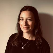 Frances Phipps's Instagram, Twitter & Facebook