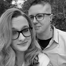 Where to find dachshund breeders in Michigan?