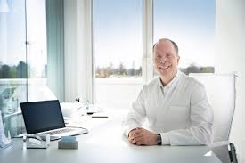 Ich hatte im märz 2016 eine nasen operation beim dr. Hno Privatpraxis Frankfurt Am Main Professor Hambek
