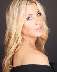 Lauren Donohoe's Instagram, Twitter & Facebook