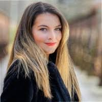 Elisa Berger's Instagram, Twitter & Facebook