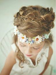 Fishtail braids for flower girls are the perfect choice for classic and traditional weddings. 20 Flawless Flower Girl Hairstyles