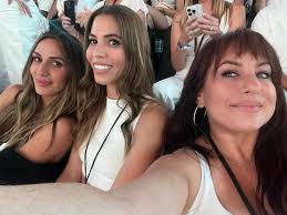 Epic trip with my girls. Big thanks to @venetianvegas for showing us such a  good time. I am incredibly proud of my brother @nickcarter and all of the  boys for creating this