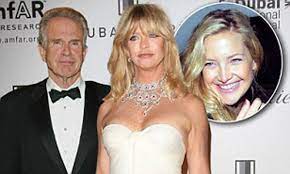 Who are kate hudson's parents? Kate Hudson S Real Father Bill Claims Goldie Hawn Had An Affair With Warren Beatty Daily Mail Online